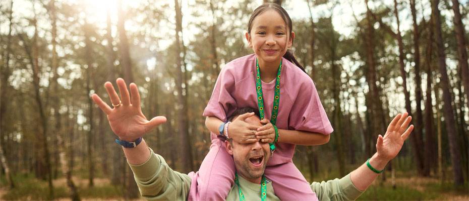 Sonnenblume als Zeichen: Center Parcs unterstützt Gäste mit unsichtbaren Beeinträchtigungen - Lesen Sie die Nachrichten
