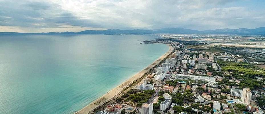 Palma reduziert 1 750 Strandliegen und führt 2026 ein Premium-Mietmodell ein - Lesen Sie die Nachrichten