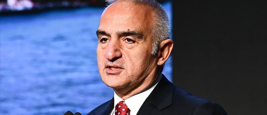 Bakan Ersoy: Habib-i Neccar Camisi daha nice bin yıllarda insanlığa rehber olmak üzere ayağa kalkmıştır - Haberi Oku