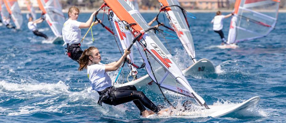 İzmir 2026’ya yelken ve rüzgâr sörfü şampiyonalarıyla giriyor - Lesen Sie die Nachrichten?>