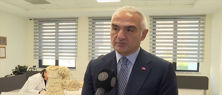 Bakan Ersoy: Kültür varlığı kaçakçılığıyla mücadelede kararlıyız - Lesen Sie die Nachrichten?>