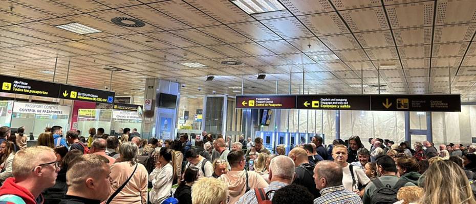 İspanya’daki pasaport kontrollerindeki kuyruklar için acil çözüm çağrısı - Lesen Sie die Nachrichten?>
