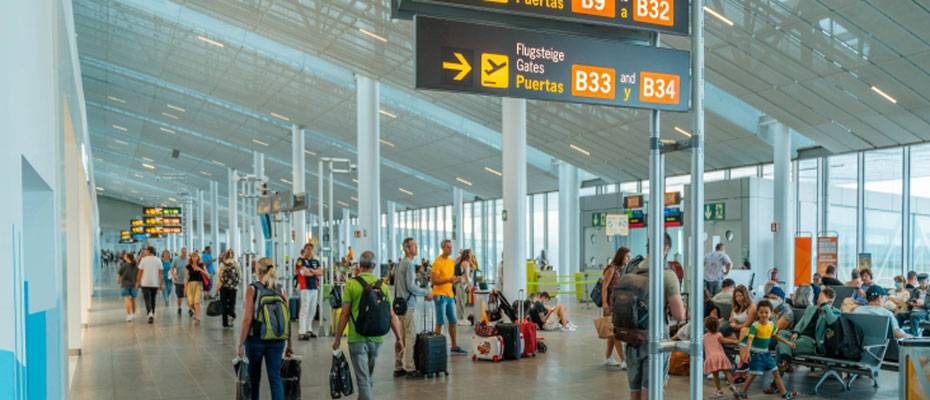 Tenerife Güney Havalimanı’nda hayatını kaybeden eşiyle uçağa binmeye çalışan kişi durduruldu - Lesen Sie die Nachrichten?>