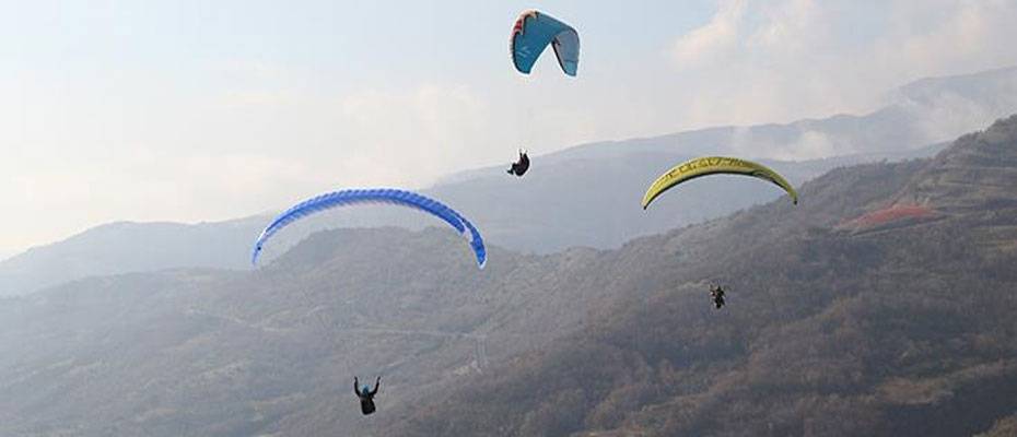 Uçmakdere: Gleitschirmfliegen zwischen Meer und Wald - Lesen Sie die Nachrichten