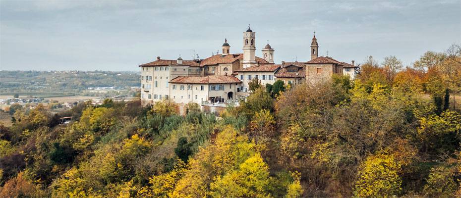 Rēgula-Award würdigt Restaurierung von Borgo Monchiero - Lesen Sie die Nachrichten