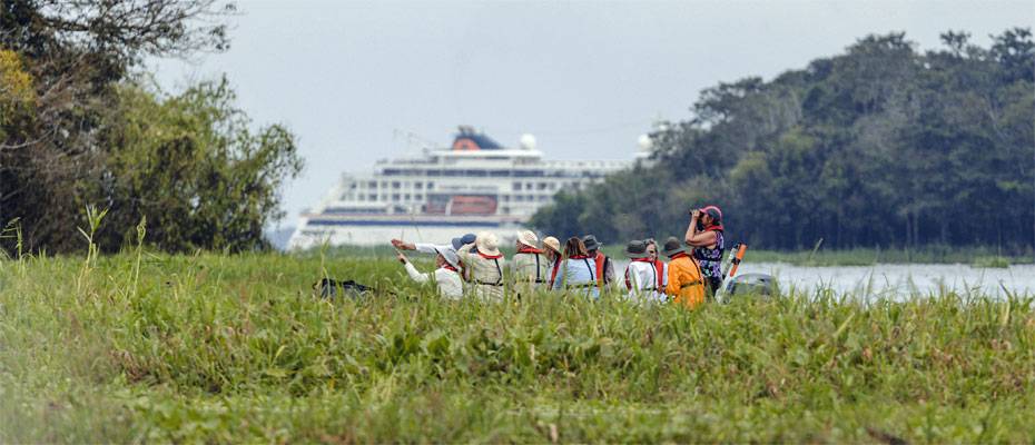 Hapag-Lloyd Cruises launches Amazon season 2026 with expeditions to Iquitos - Lesen Sie die Nachrichten?>