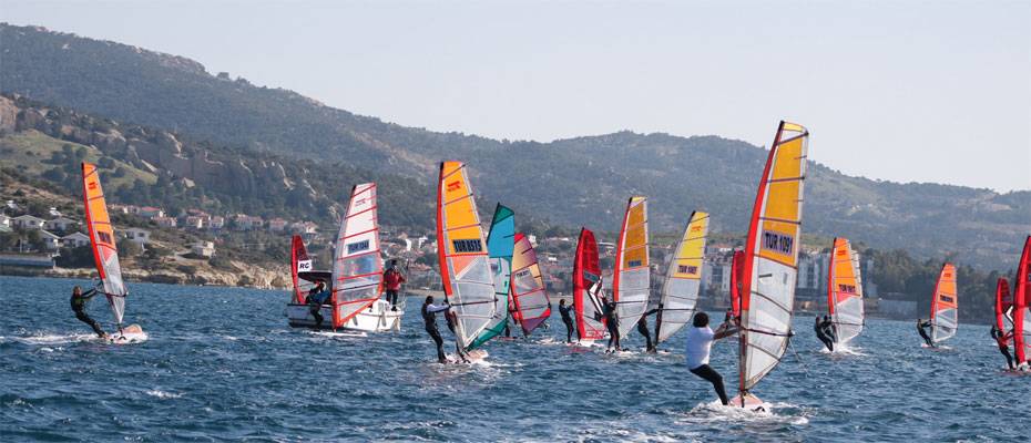 Foça Windsurf Dünya Şampiyonası’na hazırlanıyor - Lesen Sie die Nachrichten?>