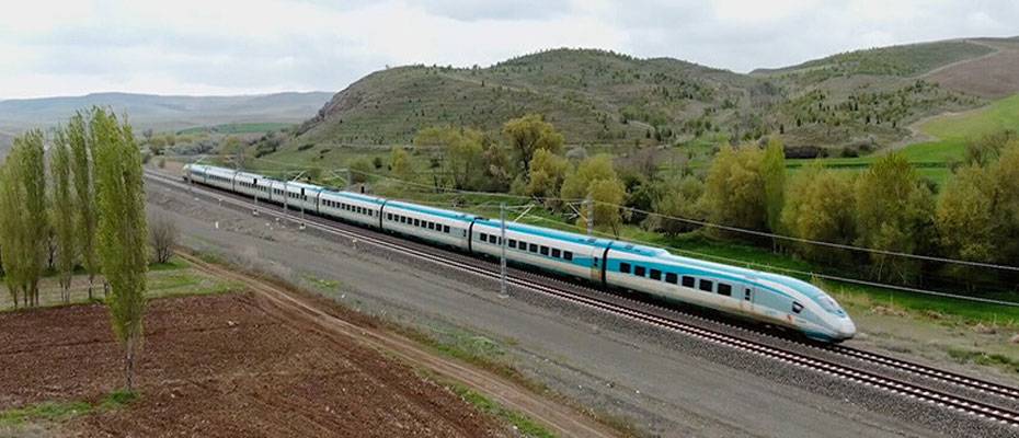 Ankara–Sivas YHT hattı üç yılda 2,35 milyon yolcuya ulaştı - Lesen Sie die Nachrichten?>