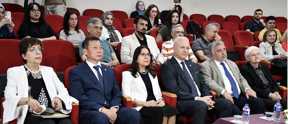 1926 Bakü Türkoloji Kurultayı Vizyonu ve Türk Akademisi - Lesen Sie die Nachrichten?>