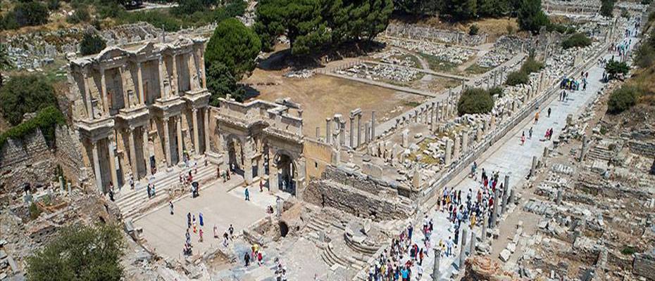 Bakan Bak'tan gençlere ücretsiz Müzekart GNS müjdesi - Lesen Sie die Nachrichten?>