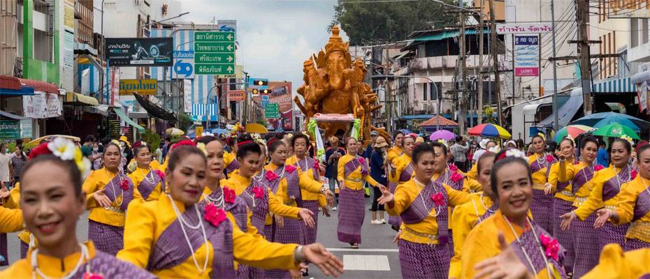 TAT elevates Ubon Ratchathani Candle Procession to Signature Thailand Event - Lesen Sie die Nachrichten?>