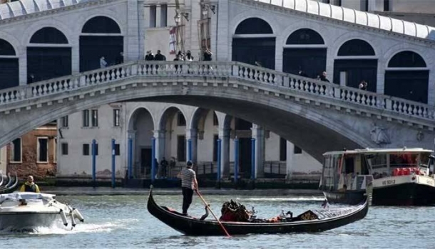 Venice introduces entrance fee for touristic old city