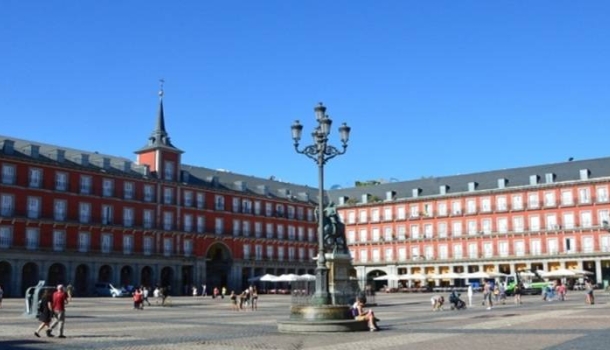Plaza Mayor: Madrider Gastronomen verbieten Kaffee auf Terrassen