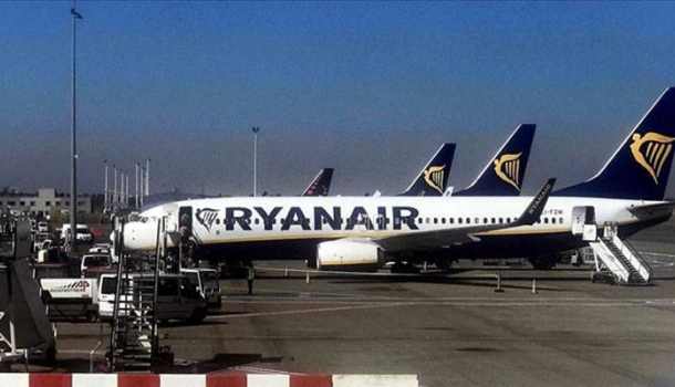 Italien verhängt 255 Millionen Euro Strafe gegen Ryanair - Lesen Sie die Nachrichten