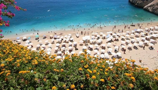 Antalya schließt 2025 mit neuem Tourismusrekord ab - Lesen Sie die Nachrichten