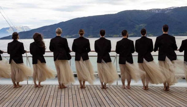 Zeitgenössische Tanzkunst auf der EUROPA 2 im Olympia-Jahr 2026 - Lesen Sie die Nachrichten