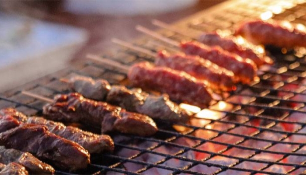 Kardamom, Karak und Kamelfleisch: Eine kulinarische Reise durch Oman - Lesen Sie die Nachrichten