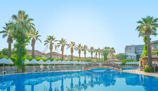 alltours erweitert alltoura Club Hotels in der Türkei