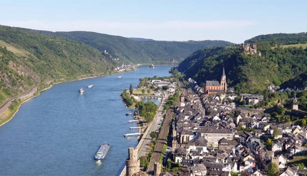 Inlandsreisen erreichen 2025 neuen Höchststand