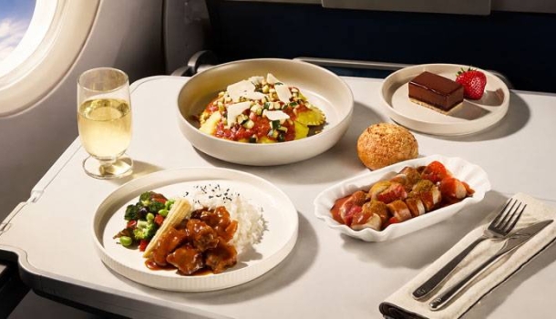 Lufthansa amplía Onboard Delights con cinco platos calientes